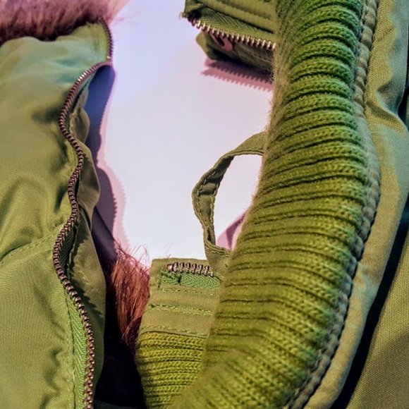 Vintage/LIKE NEW! LTD TOO Vest w/Furtrim Hood, 18G - Picture 9 of 14